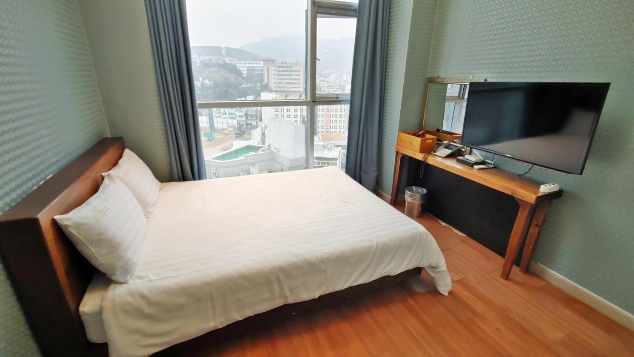 Myeongdong Merlin Hotel Seoul Bagian luar foto