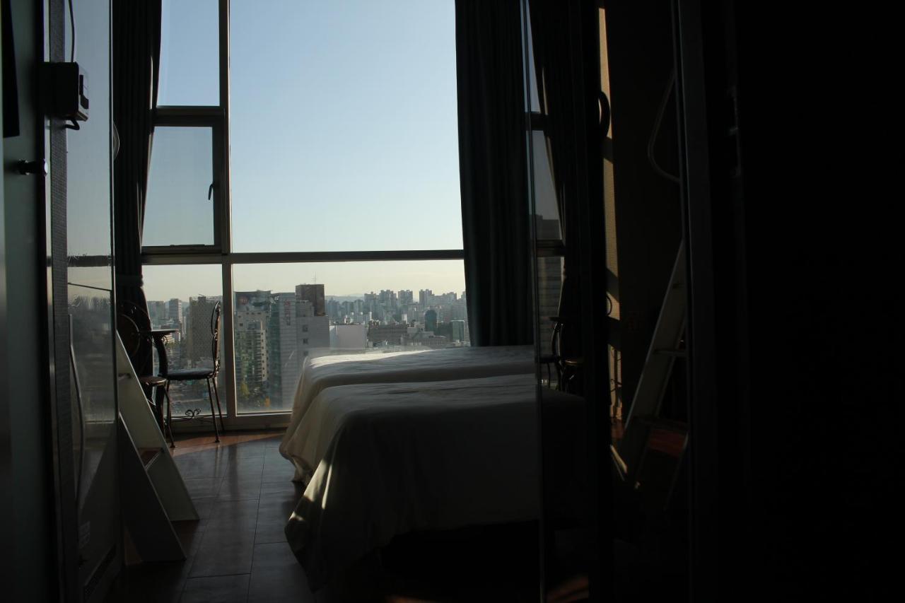 Myeongdong Merlin Hotel Seoul Bagian luar foto