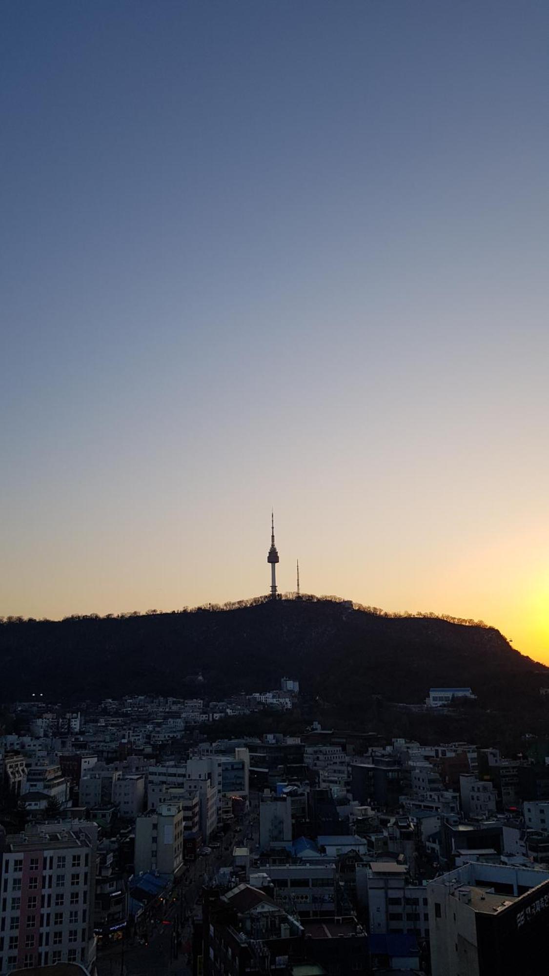 Myeongdong Merlin Hotel Seoul Bagian luar foto