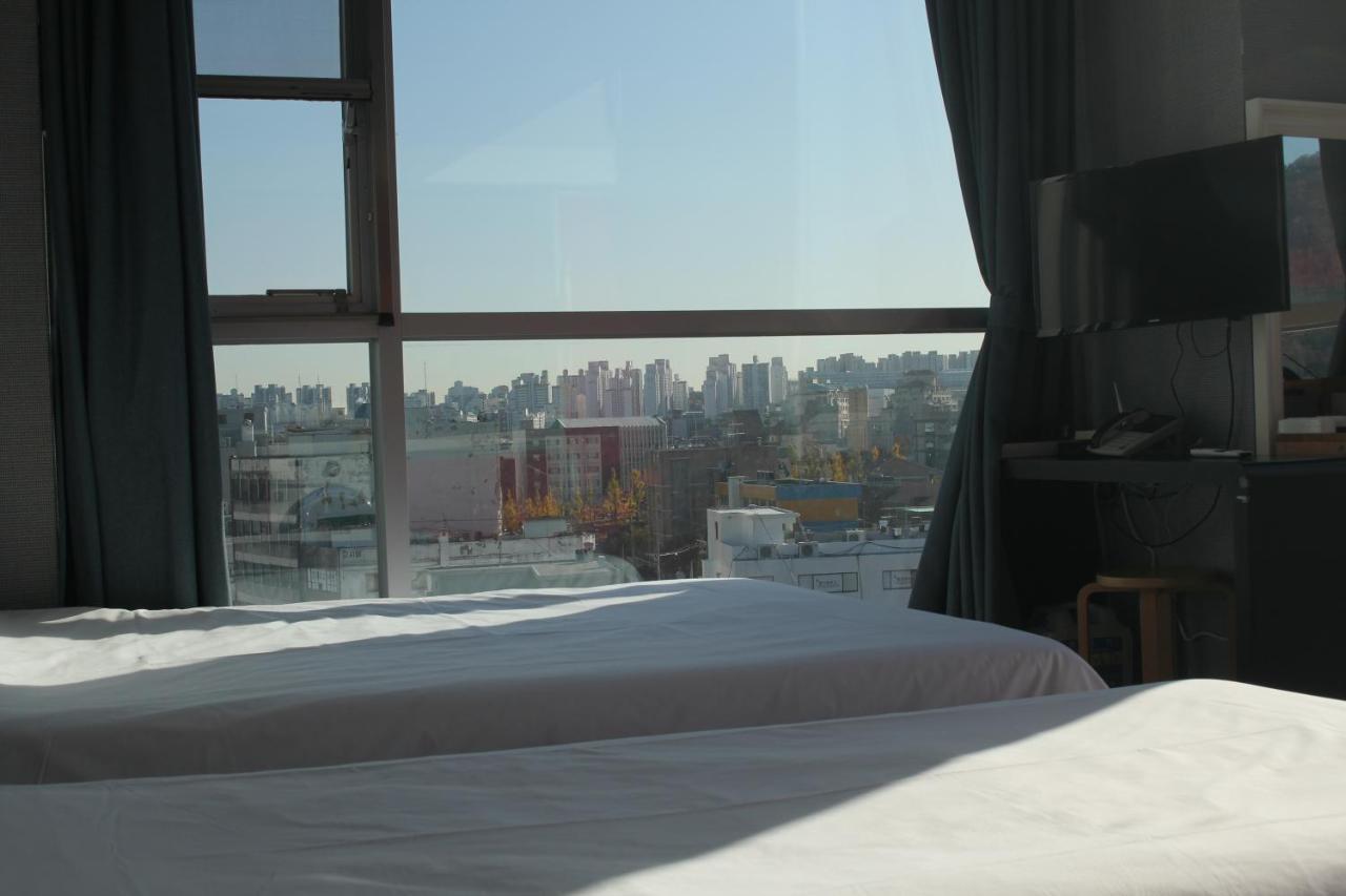 Myeongdong Merlin Hotel Seoul Bagian luar foto